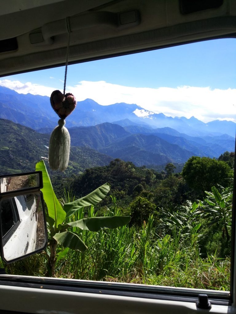 Unterwegs in Kolumbien – alles ist herrlich grün und bergig