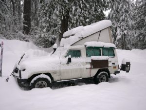 _Aufwachen im Neuschnee - Wintertour im Toyota Land Cruiser