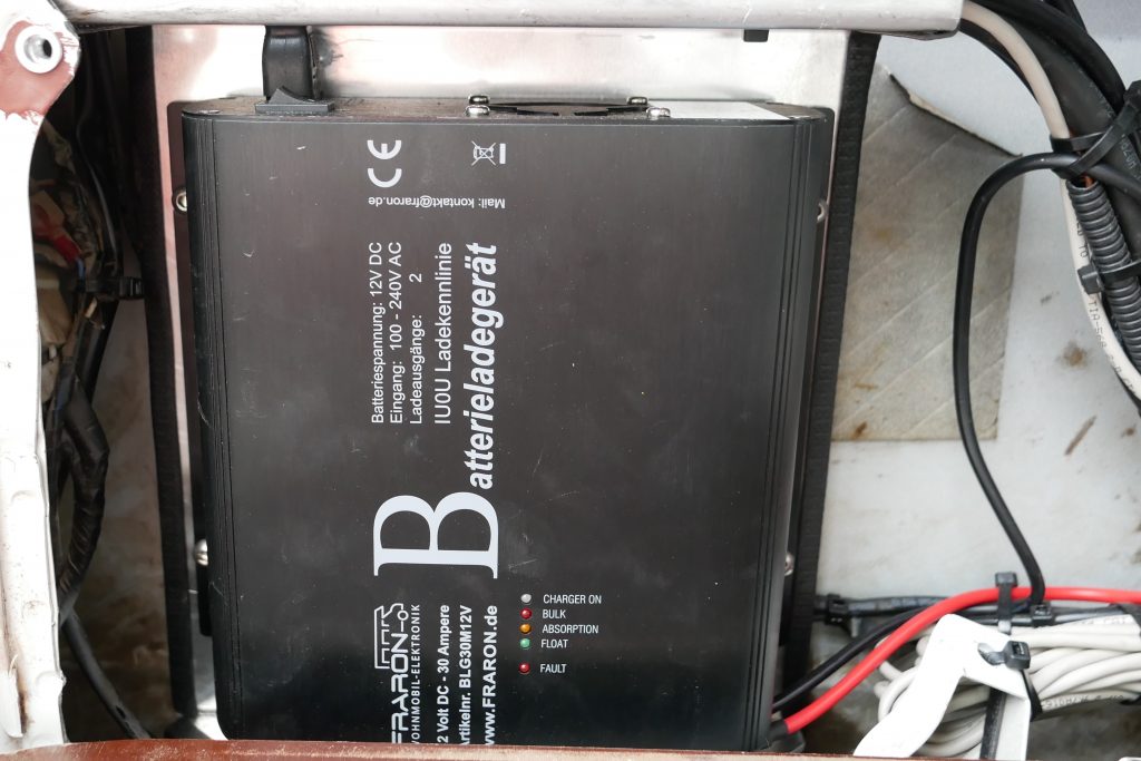 Batterielader für Landstrom